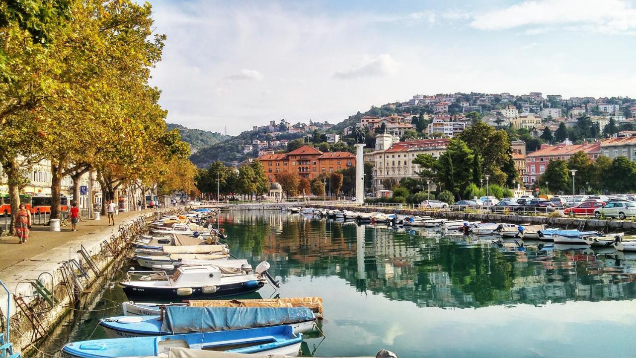 The Grand Mansion Residence On La Guardia Rijeka Bagian luar foto