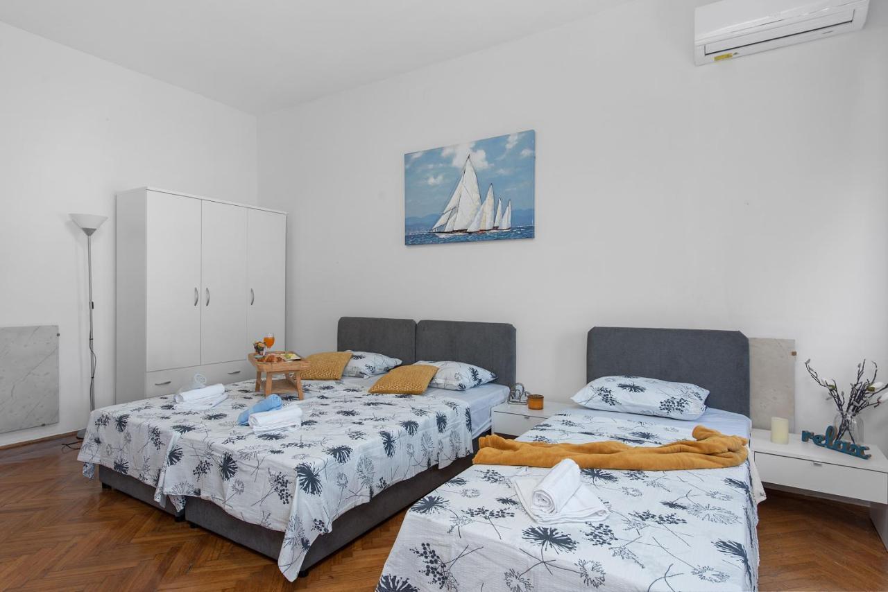 The Grand Mansion Residence On La Guardia Rijeka Bagian luar foto
